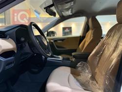 تۆیۆتا ڕاڤ 4